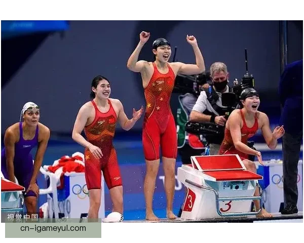 女子三千接力中国夺首美国犯规